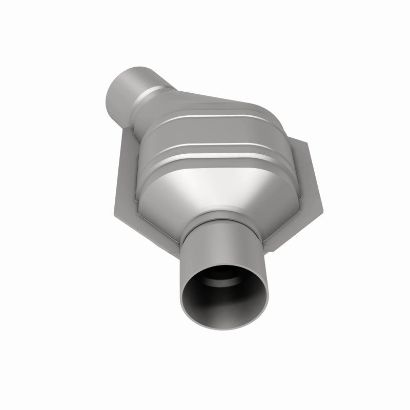 MagnaFlow Conv Univ 2.5 Angled Inlet